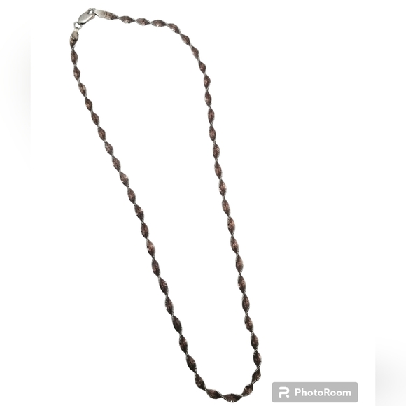 VINTAGE STERLING SILVER SPIRAL DESIGN CHAIN 18 INCH NECKLACE MADE IN ITALY - Picture 3 of 7